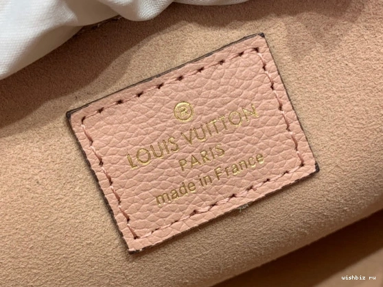 WIS PM CHAIN VUITTON LOCKME LOUIS 1028